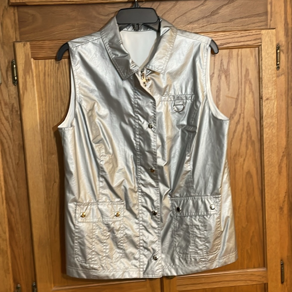 Silver metallic or white - Reversible Vest
